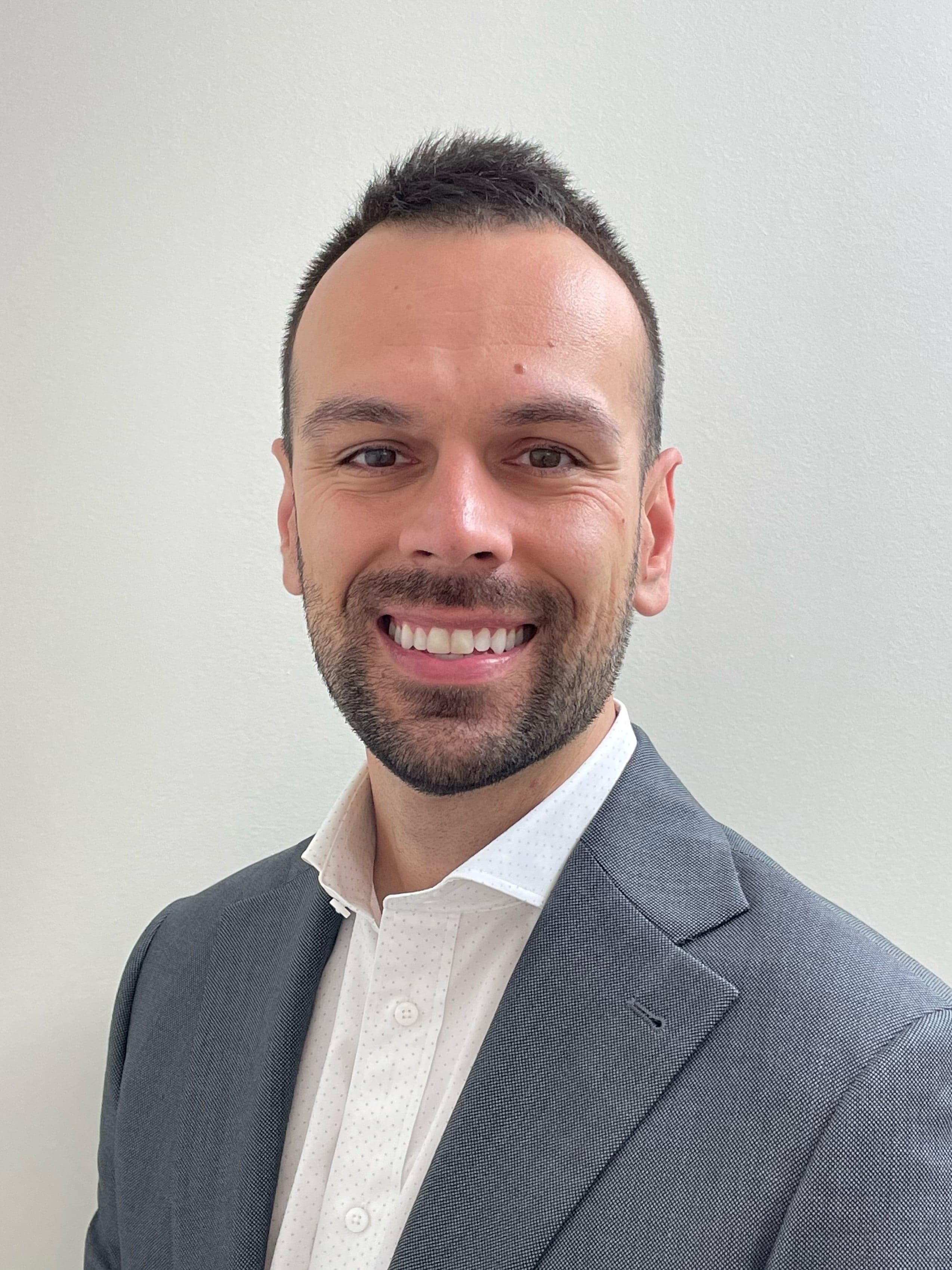 Rahim Esmail (Business Law, Vancouver: 2013 – 2015), Associate General Counsel at TELUS