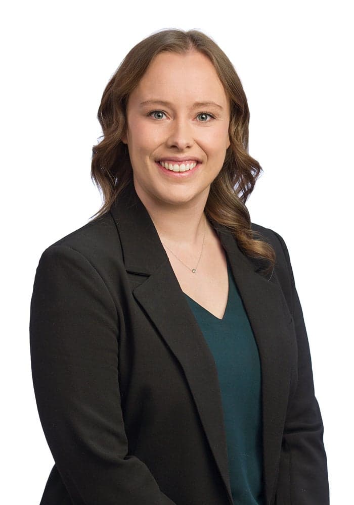 Amanda Bratton