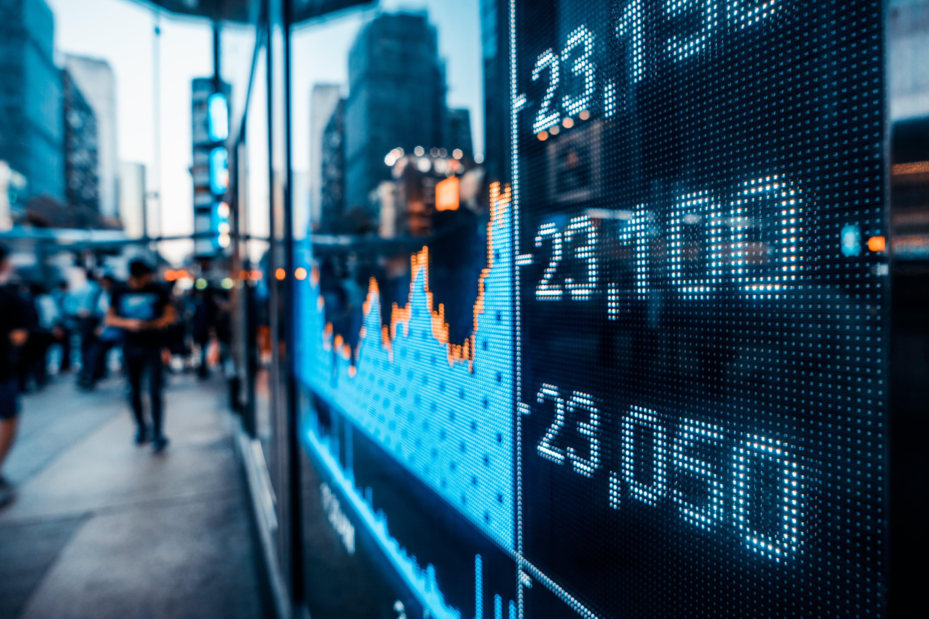The Future of Finance: How is the Use of Artificial Intelligence in the Dispensation of Investment Advice Regulated?