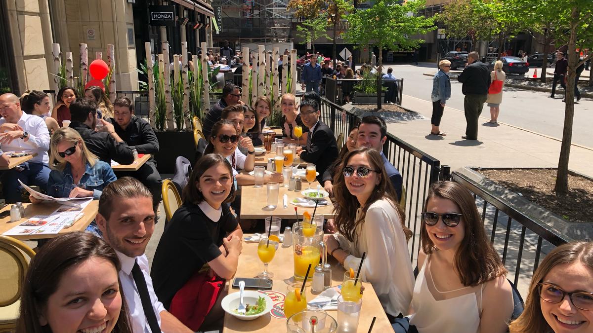 Photo - Montréal Summer Students Event – Welcome Lunch Downtown Montréal